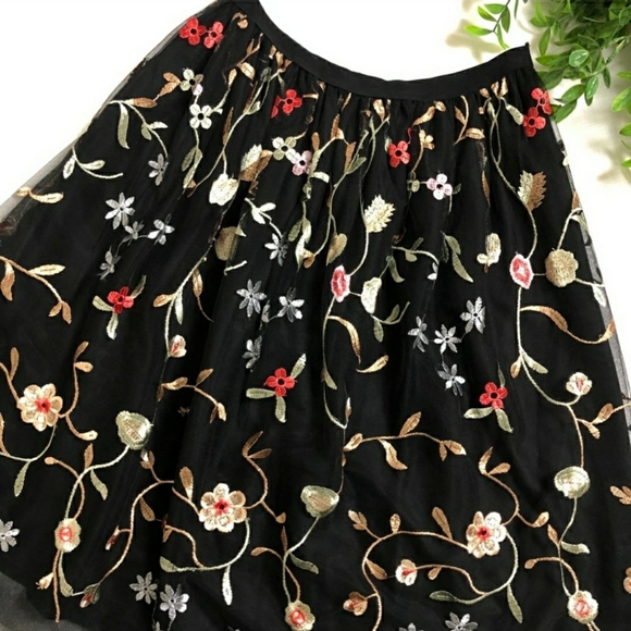 See You Monday Whimsigoth Tulle Floral embroidered Midi Skirt size L NWT - Picture 3 of 7